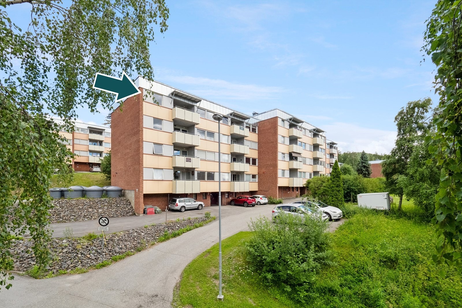 Velkommen til Cathinka Guldbergs veg 17C! Leiligheten ligger som toppleilighet mot nord i bygget med flott utsikt. Galleribilde