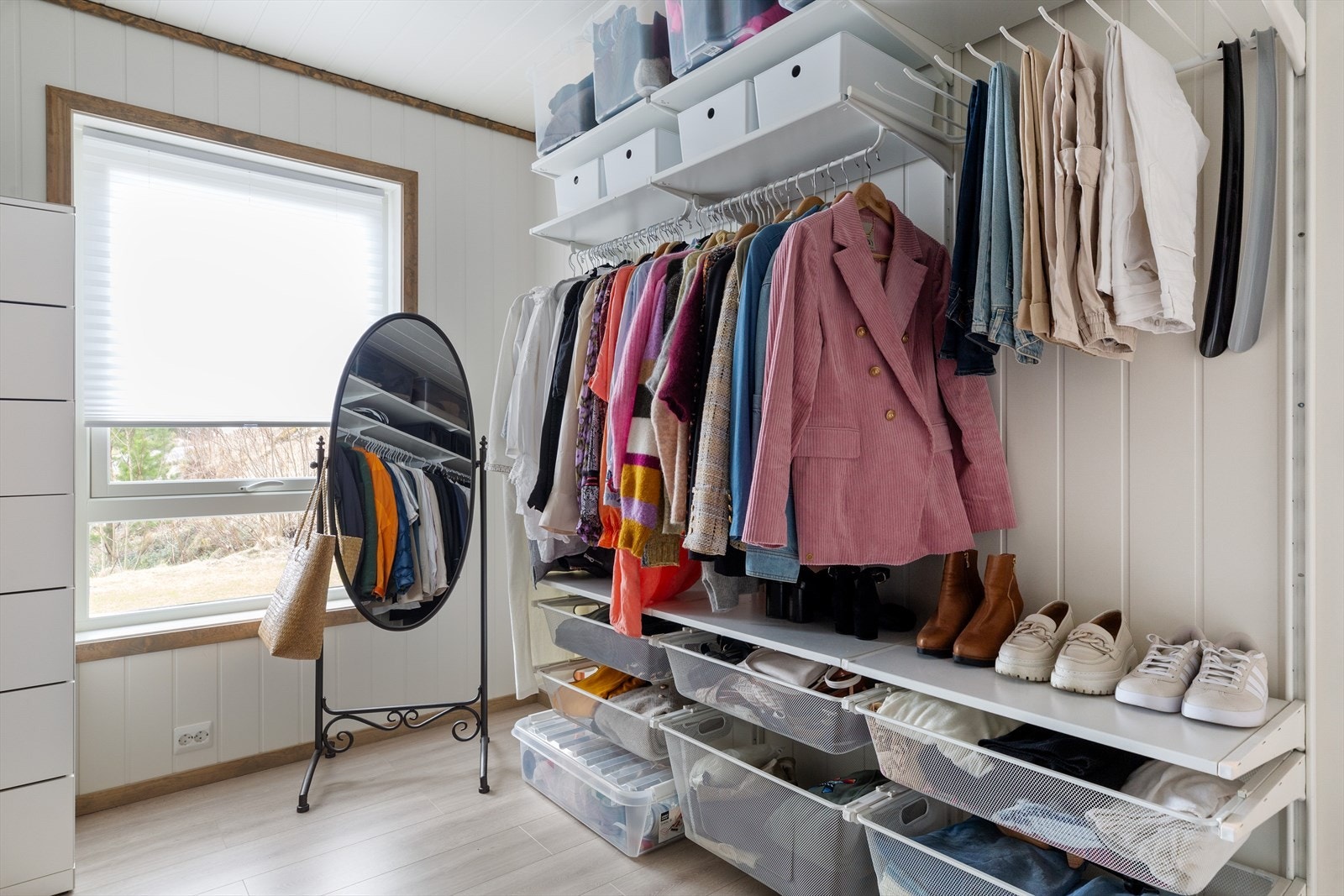 Soverom / omkledningsrom i 1. etasje på 8,5 m². Galleribilde