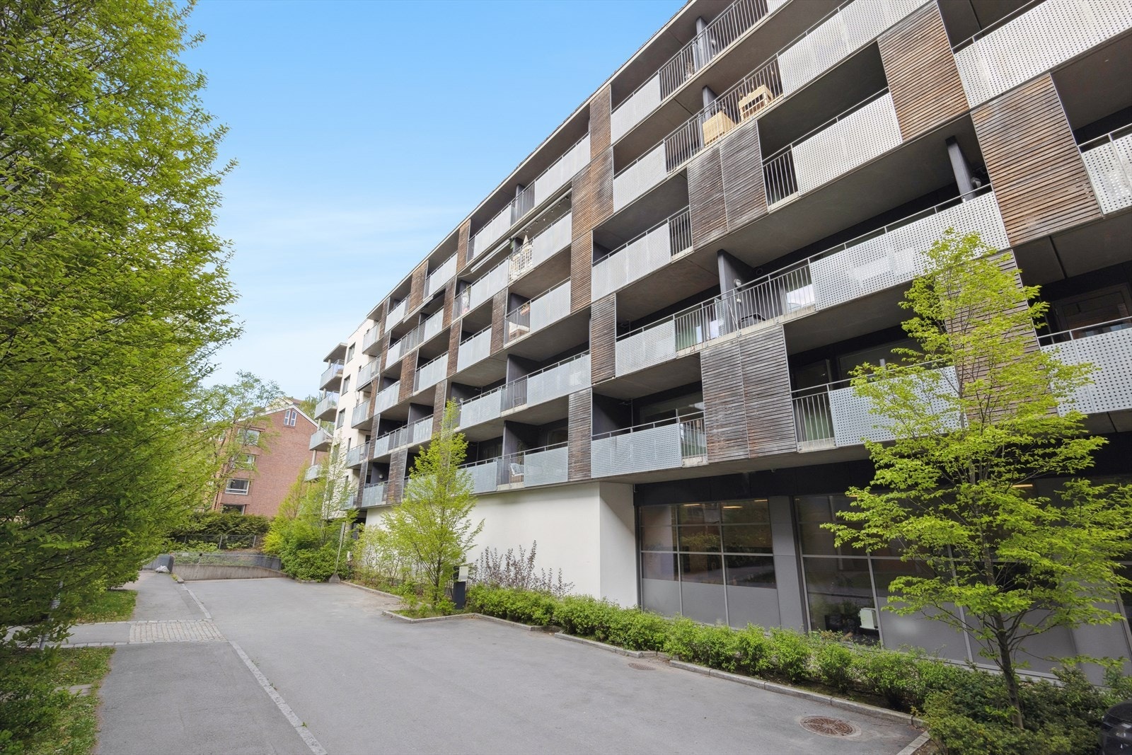 Leiligheten har en sentralt og attraktivt beliggende på Skøyen, rett ved Harbitz torg. Galleribilde