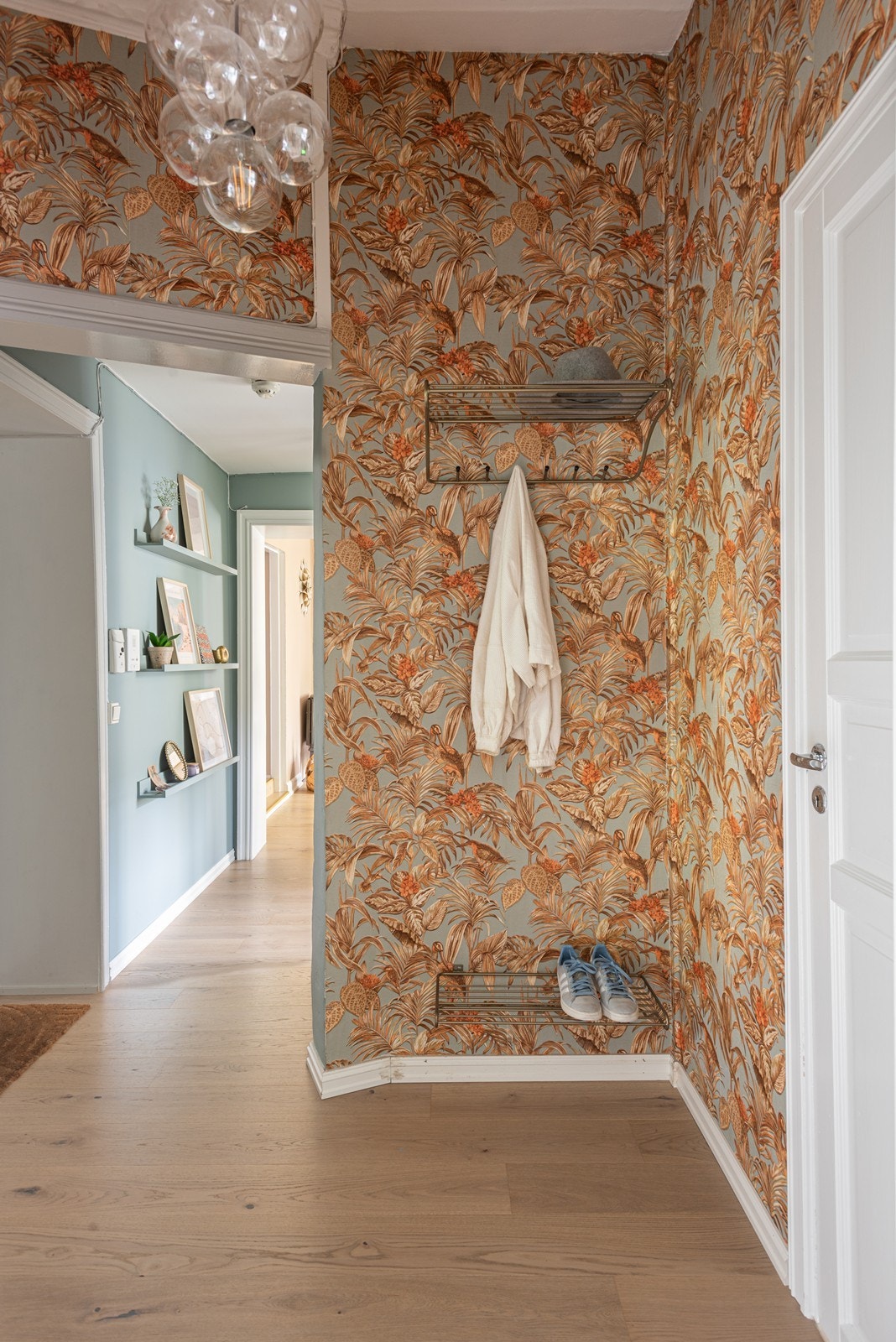 Inngangsparti med innbydende tapet Galleribilde