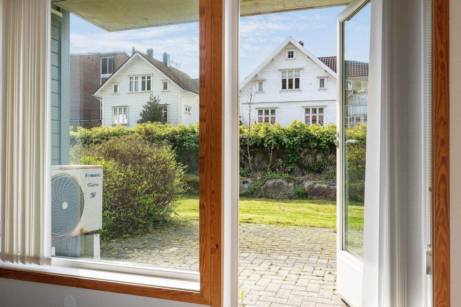 Uteplass Galleribilde