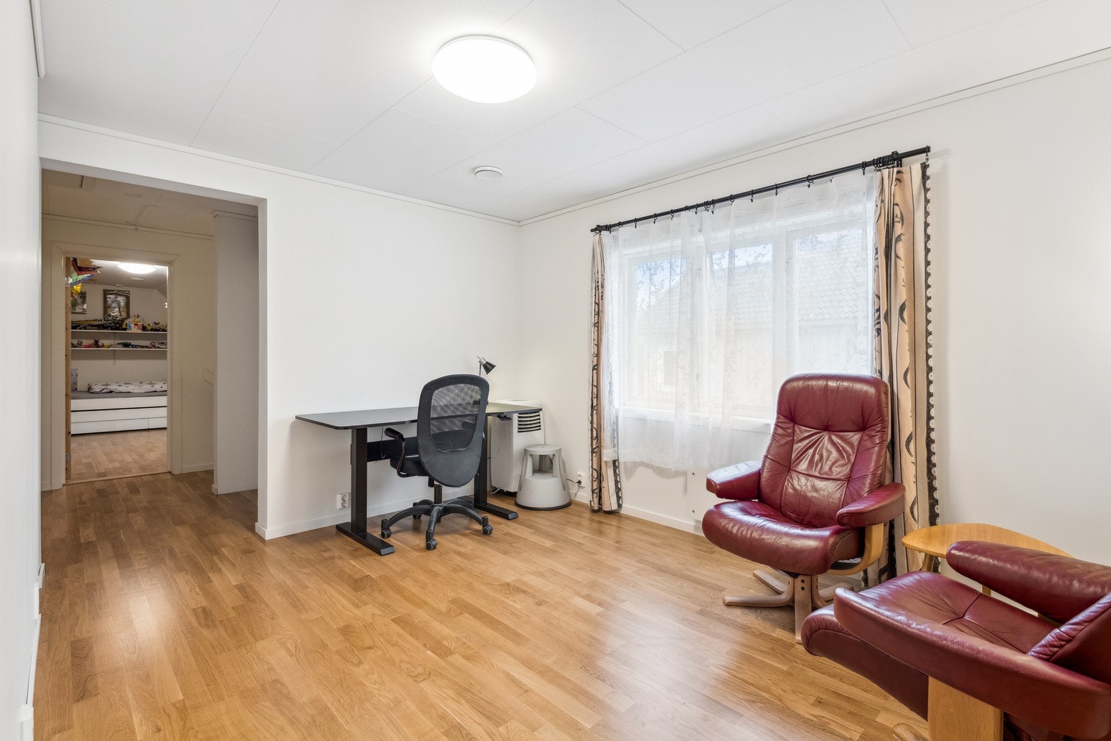 Arbeidsrom/loftstue Galleribilde