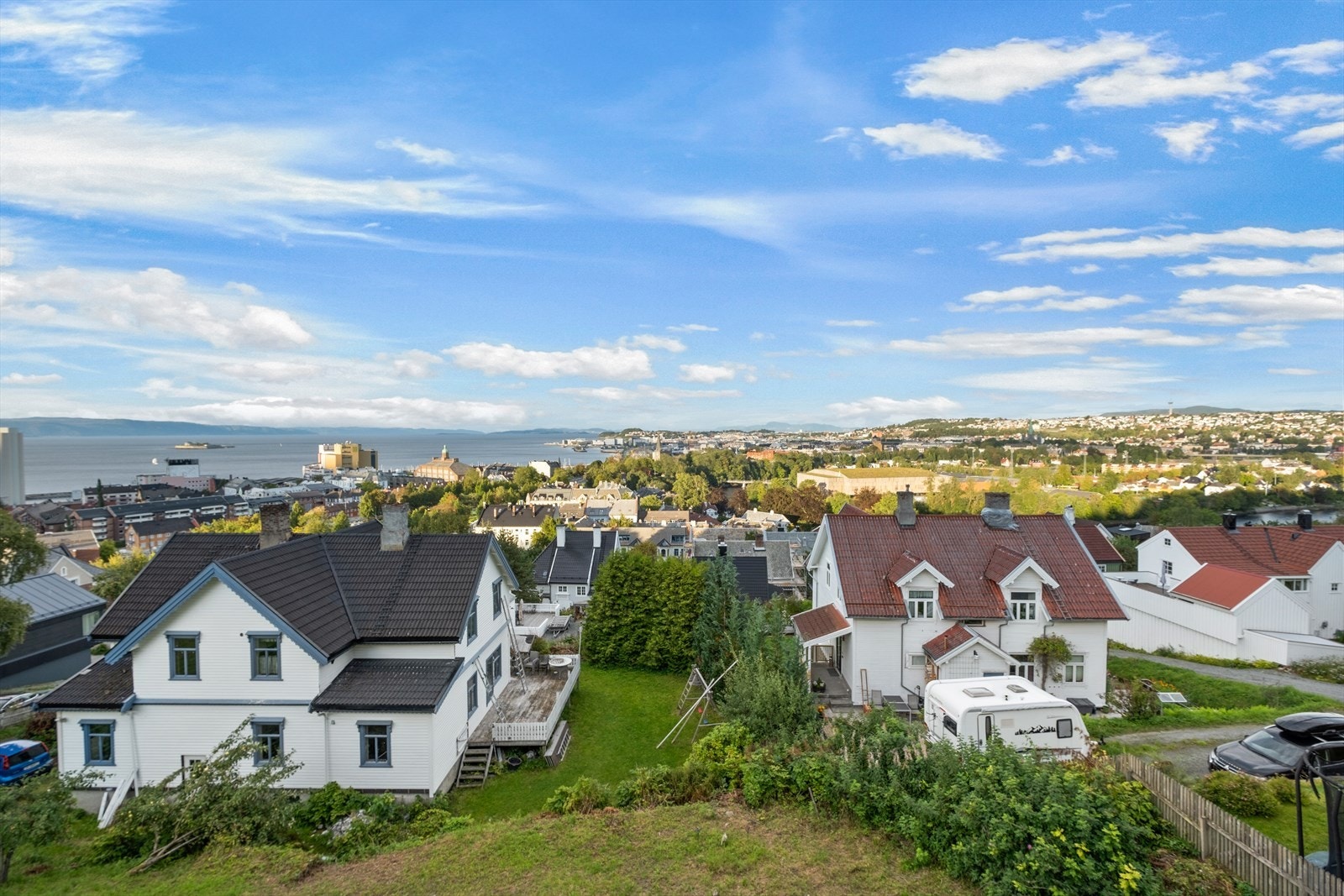 Mot øst har du panoramautsikt mot Trondheim sentrum, Øya og Tyholt. Galleribilde