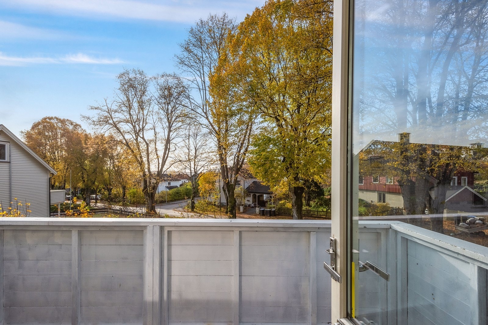 Bruk egen uteplass eller benytt deg av nærområdets tur- og rekreasjonsområder, det er mange av dem! Galleribilde