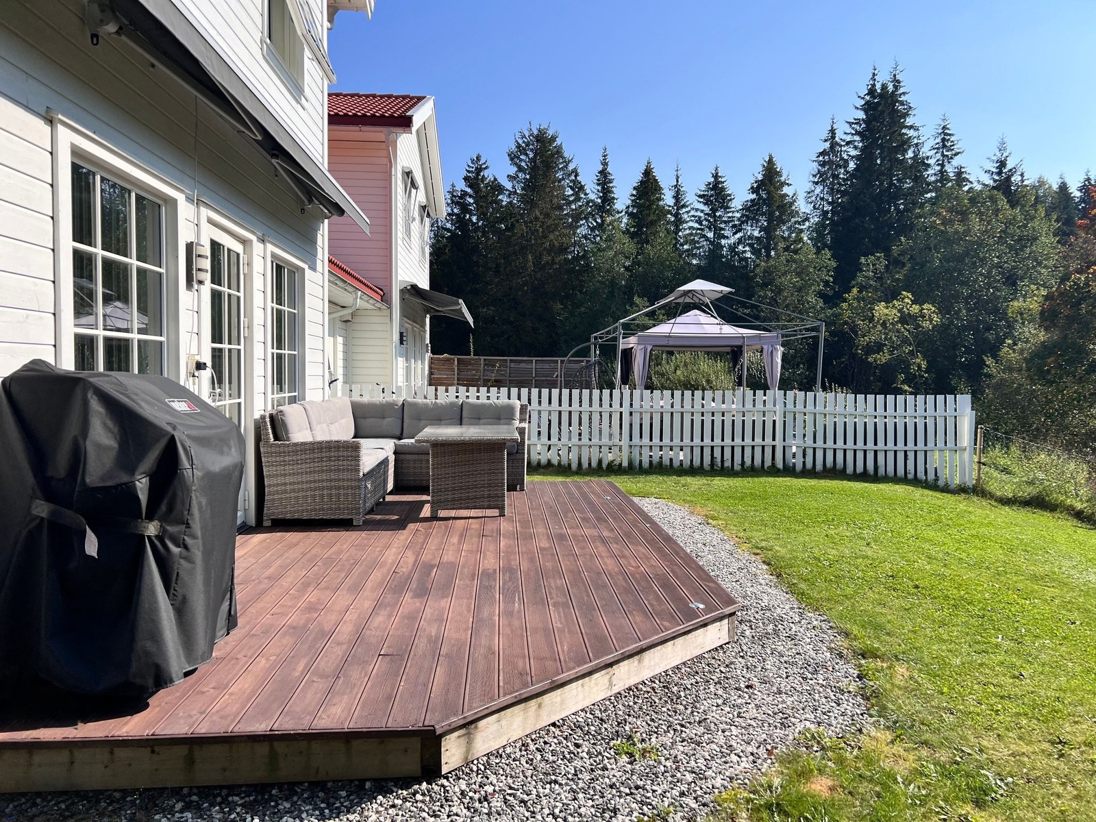 Koselig hage Galleribilde