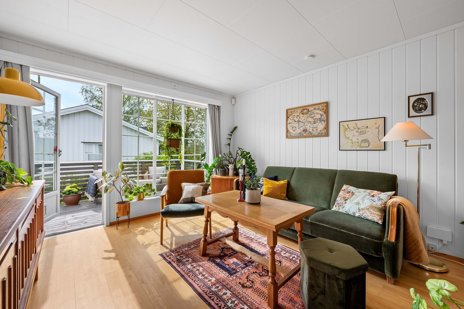 Boligen har en lys og trivelig stue. Galleribilde