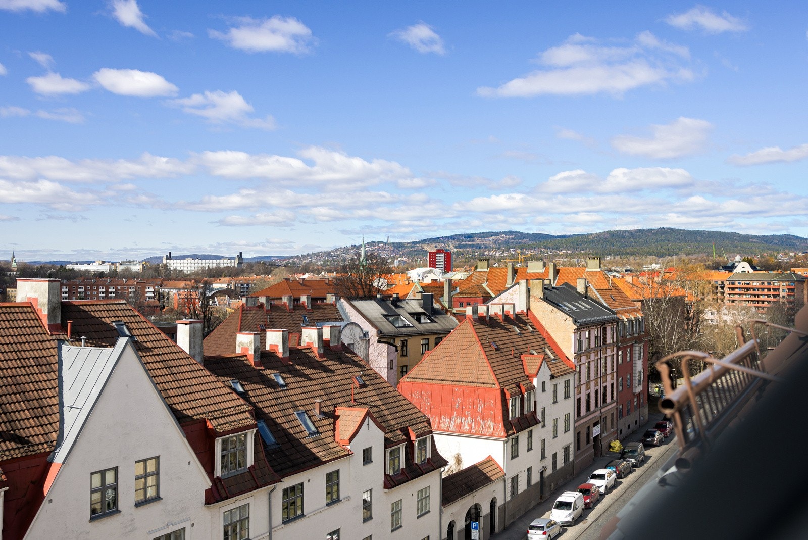 Leiligheten har fin utsikt og minimalt med innsyn. Galleribilde