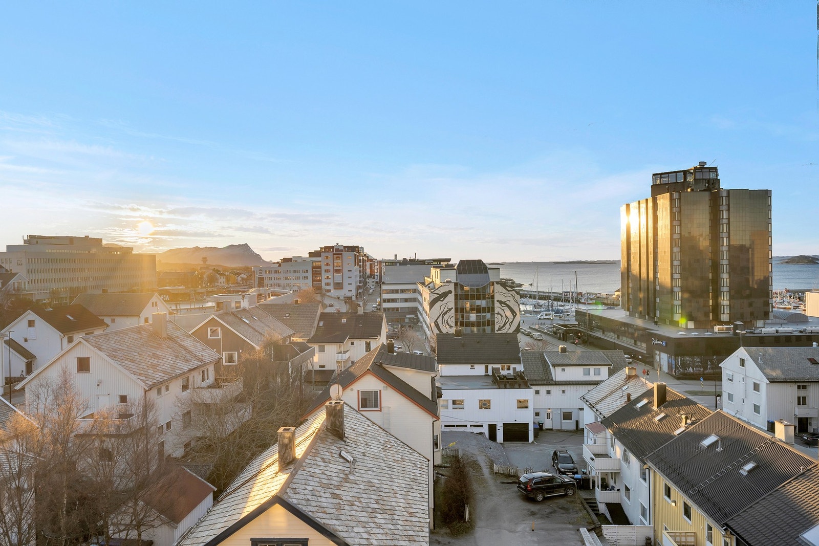 Bo sentralt med gangavstand til det aller meste. Galleribilde