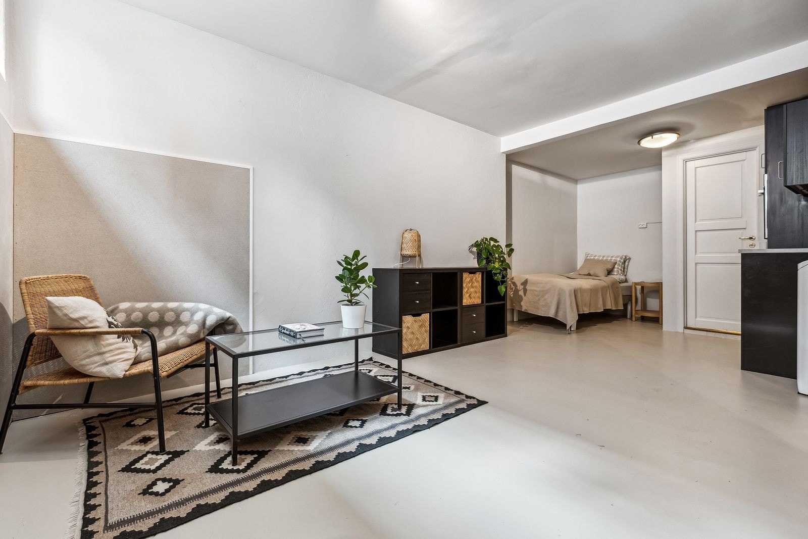 Velkommen inn! Nyoppusset ettroms ledig omgående i rolig bygård Galleribilde