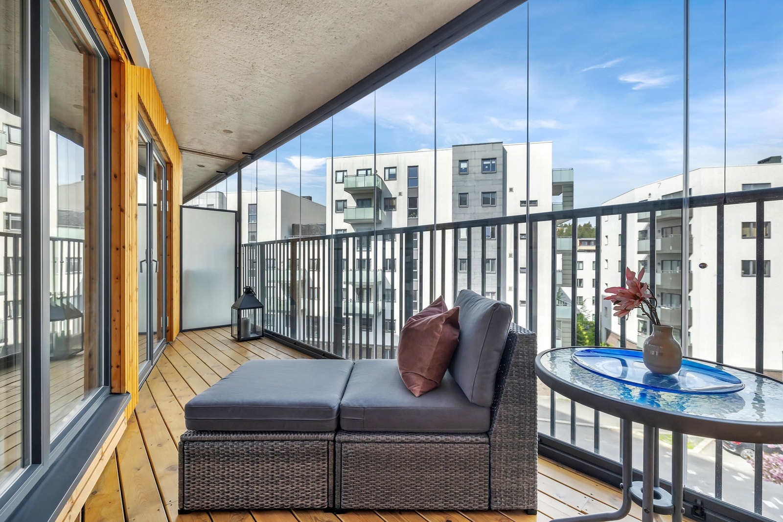 En delikat og moderne 3-roms selveier leilighet med høy standard fra 2021. Galleribilde