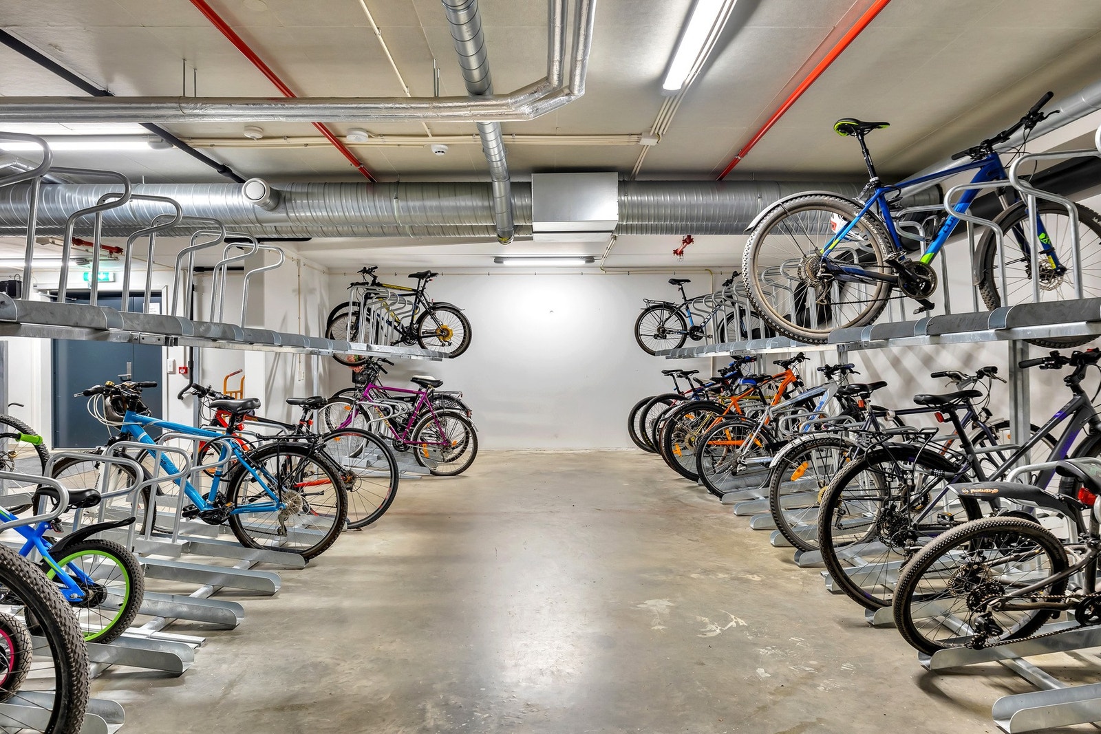 Sameiet har egen felles sykkelparkering som kan brukes om ønskelig. Galleribilde