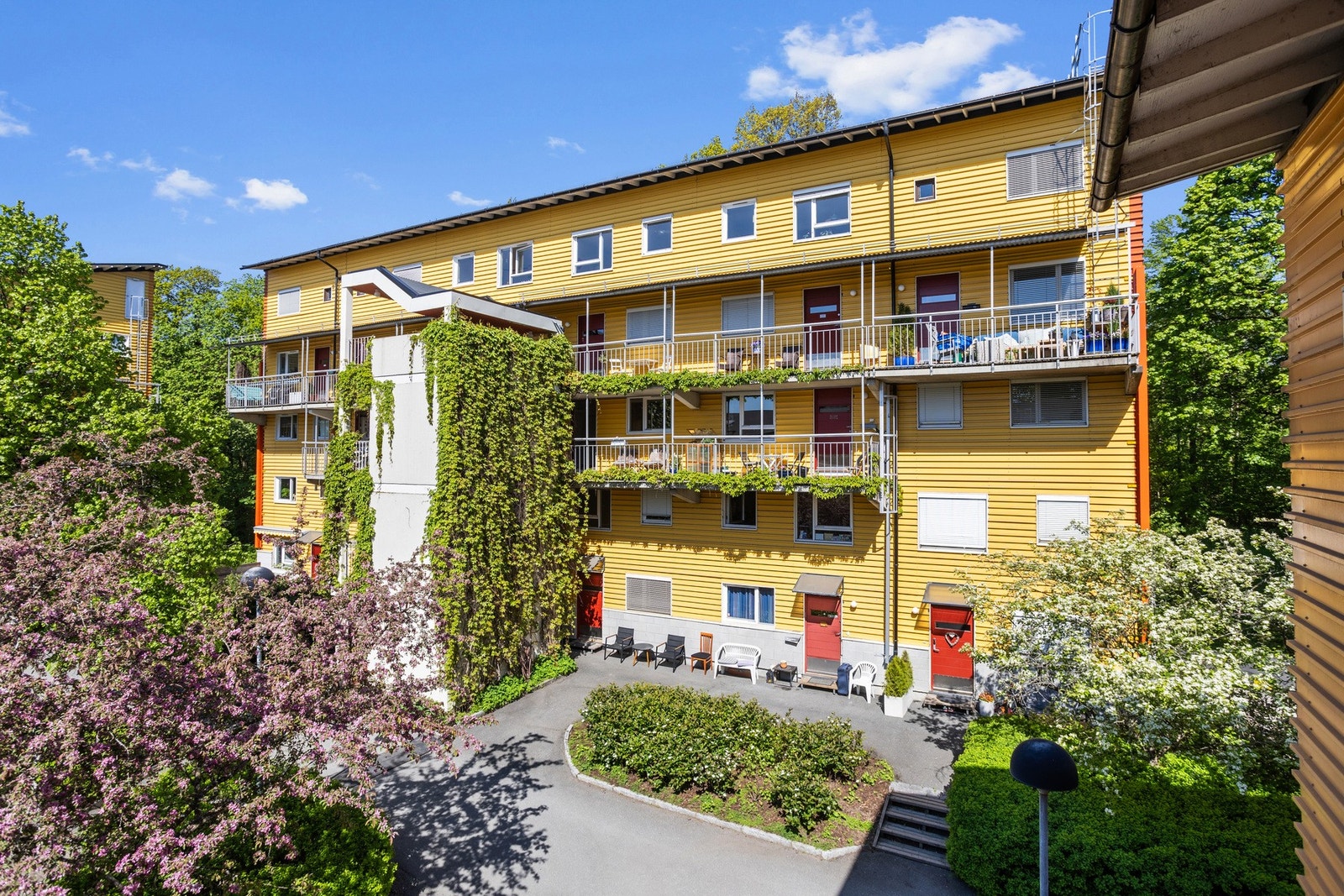 Fasade Gustav Vigelands vei 30. Galleribilde