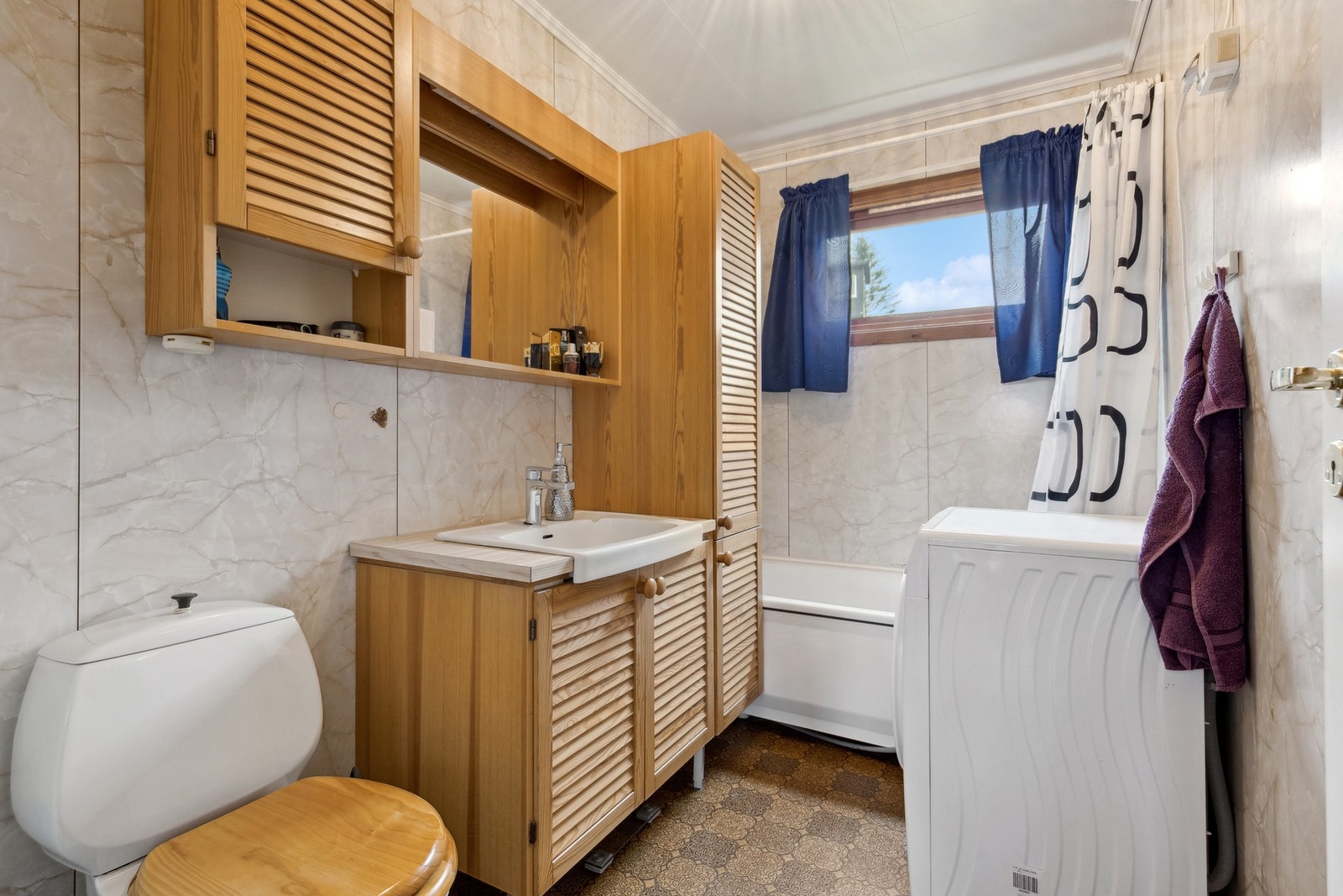 Bad i 1 etasje Galleribilde