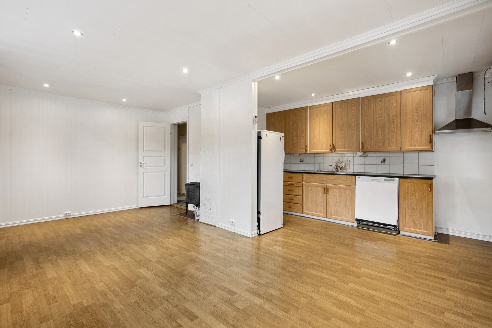 Kjøkken i u.etg med åpen løsning til stue i (ikke omsøkt) Galleribilde