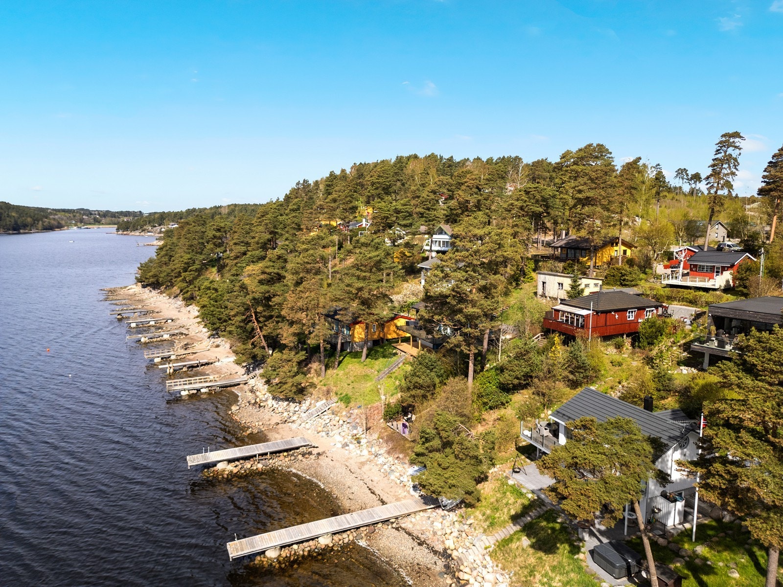 Fra eiendommen er det kort avstand til flotte strender Galleribilde