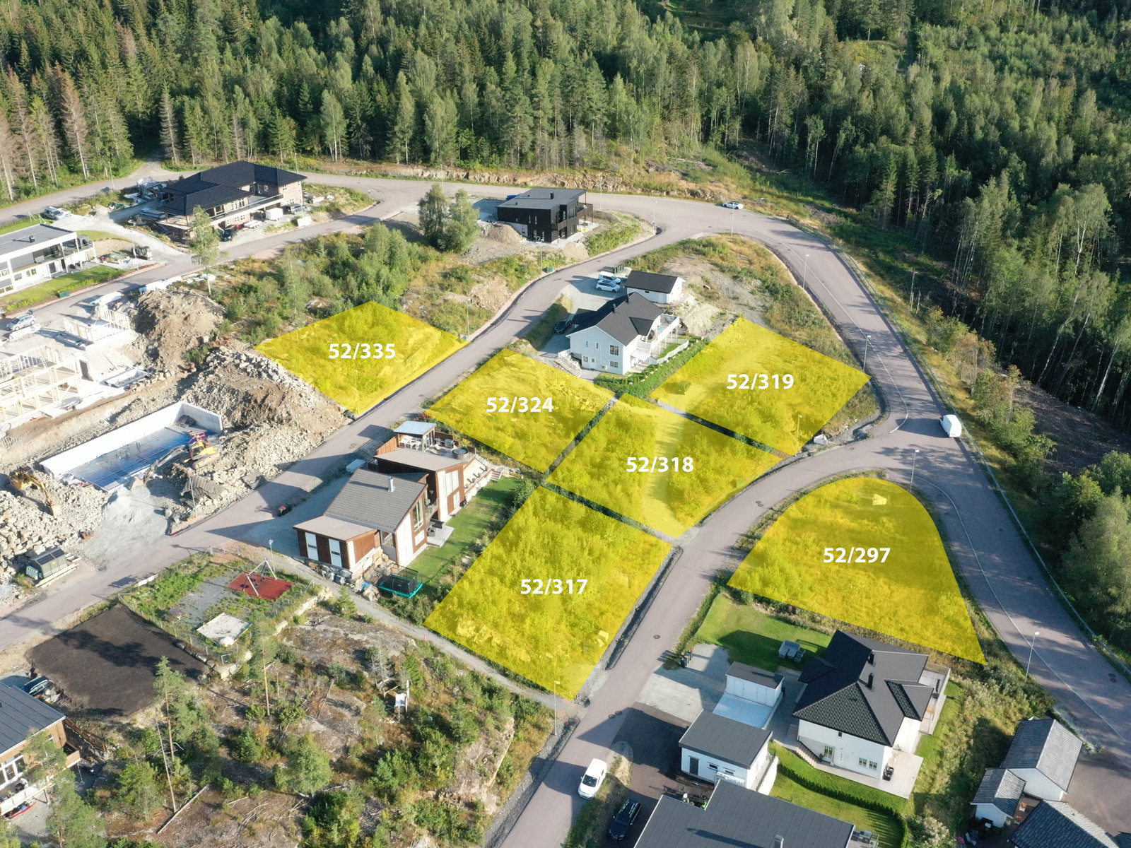 Gul oppmerking av tomt er ca. plassering og kun veiledende. Avvik vil forekomme.