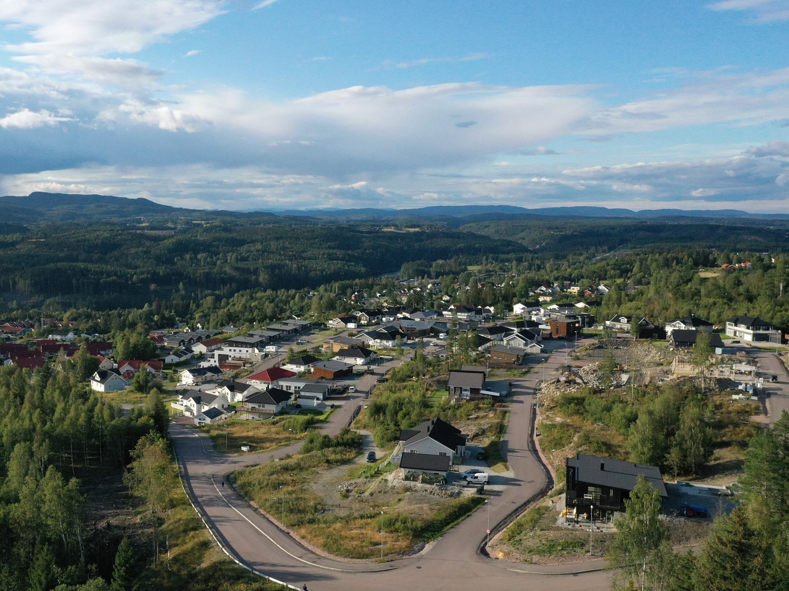 Melumenga, Åmot. Dronebilde fra 2022.