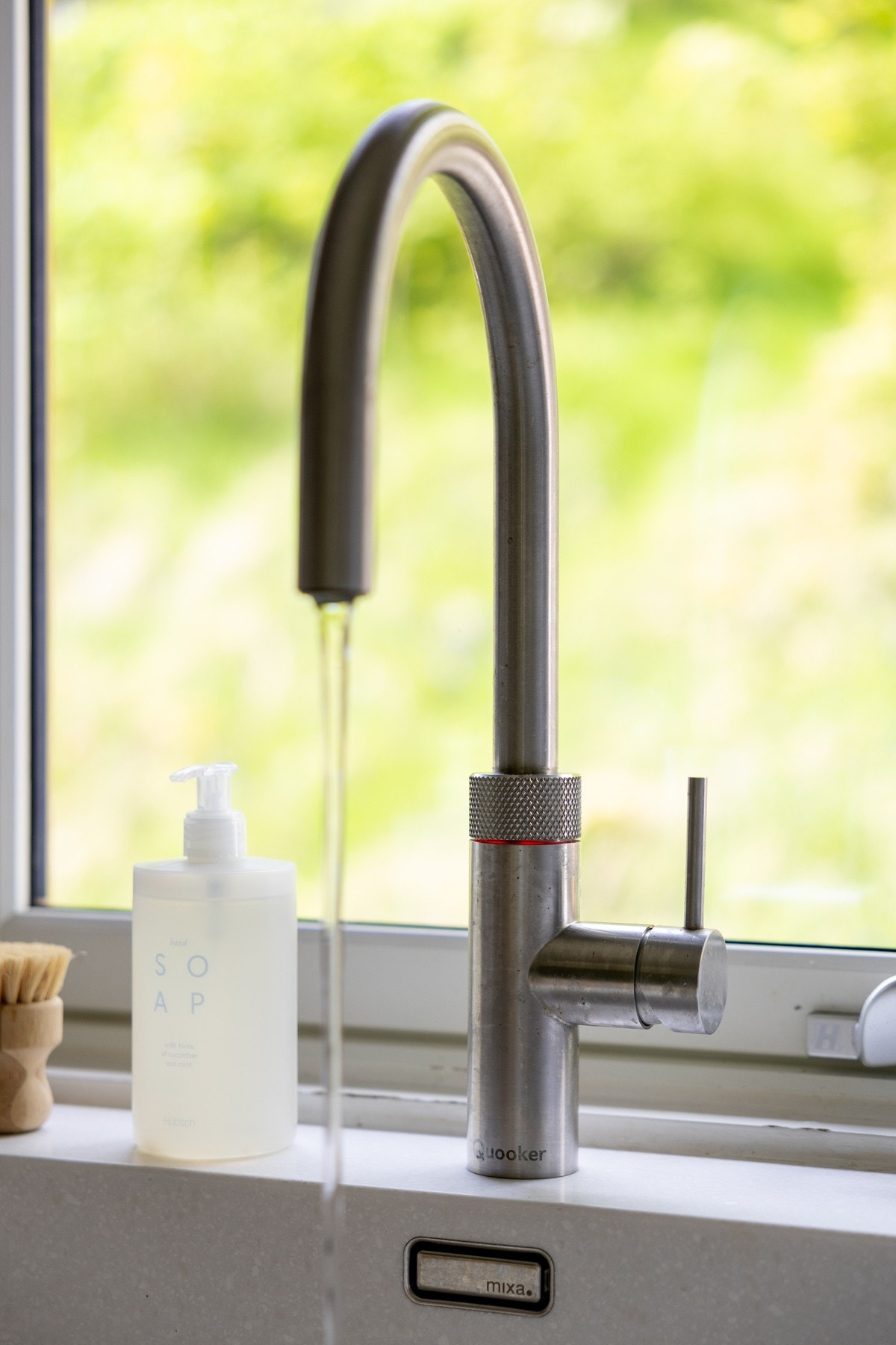 Designkran (quooker) med mulighet for kokendevann. Galleribilde