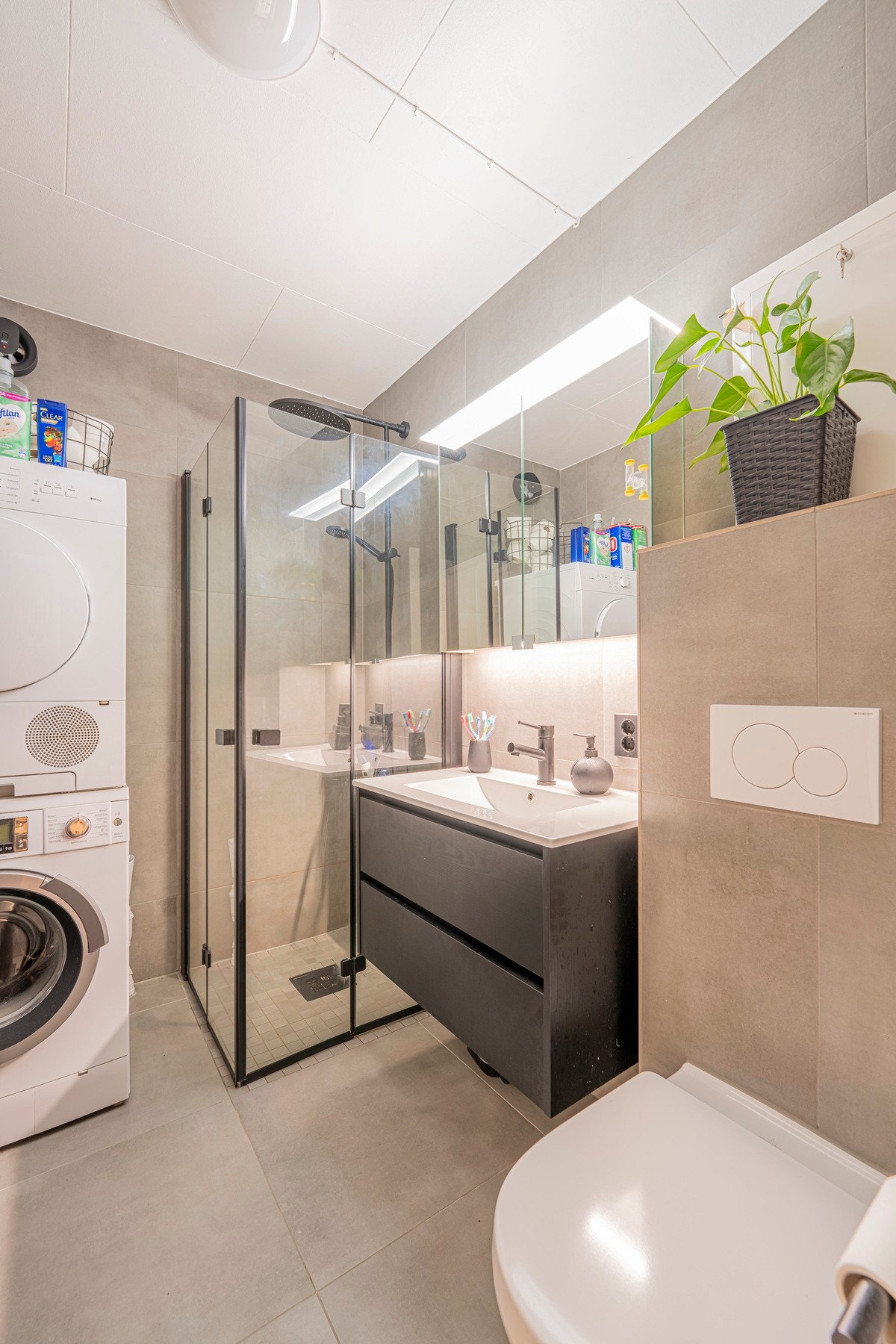 Boligens bad - Stilrent og moderne, pusset opp i 2021. Galleribilde