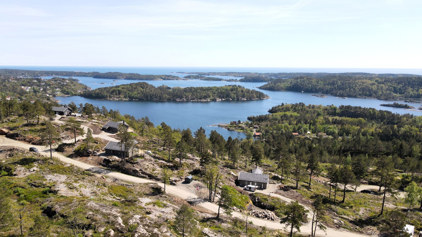 Sørlandsleia i Tvedestrand ligger idyllisk plassert midt mellom Lyngør og Tvedestrand sentrum. Her er man midt i Norges vakreste skjærgård. Galleribilde