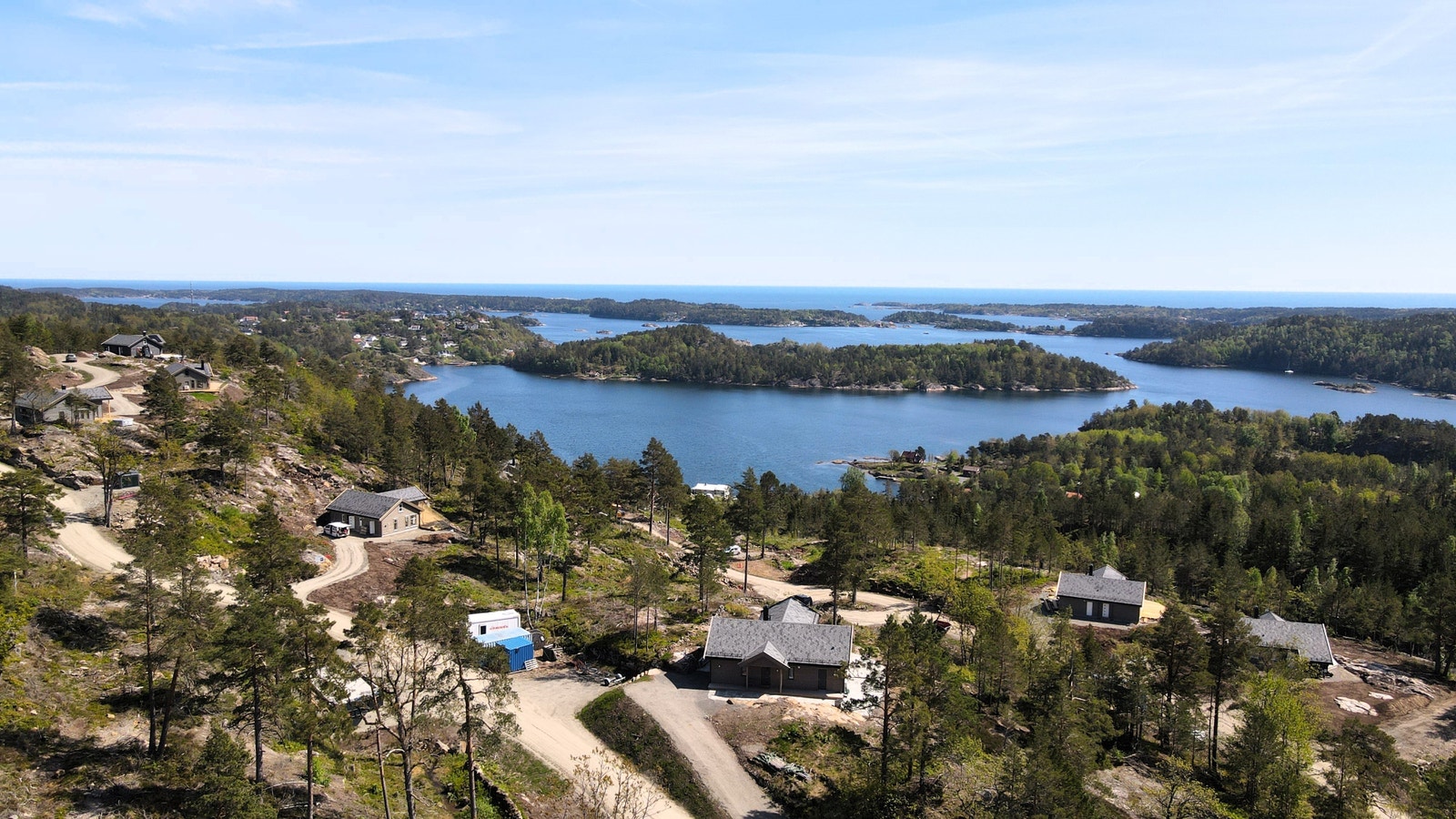 Oversiktsbilde Sørlandsleia. Vi har flere hytter for salg denne sommeren! Galleribilde