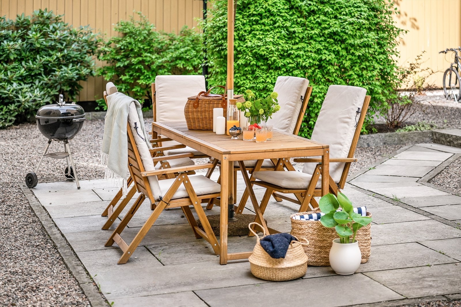 Her er det flere soner, med sittegrupper for sameiets beboere. Galleribilde