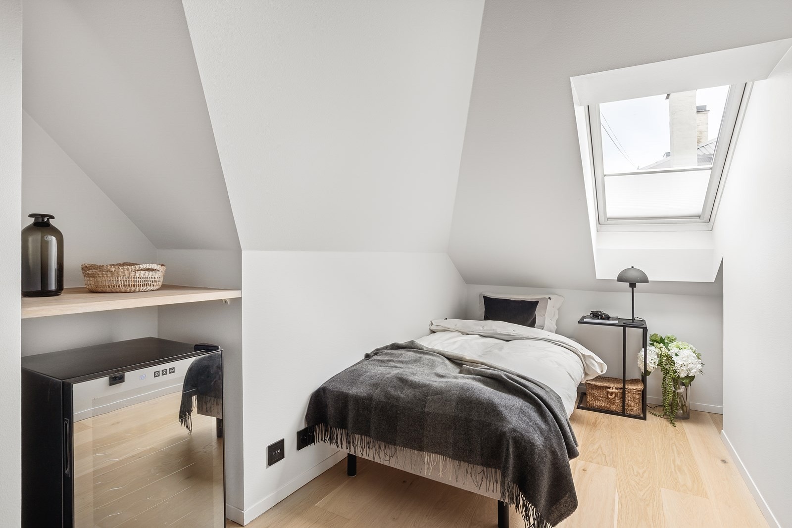 Innredet rom som i dag brukes som soverom. Mer info finnes under punktet "Ferdigattest" i salgsoppgaven. Galleribilde