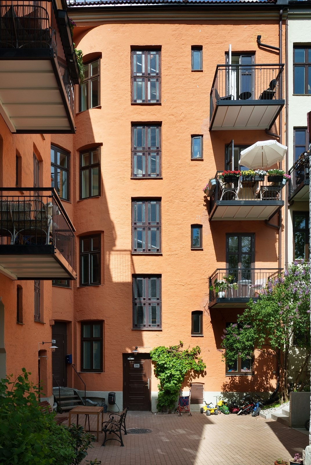 Fasade mot bakgård Galleribilde