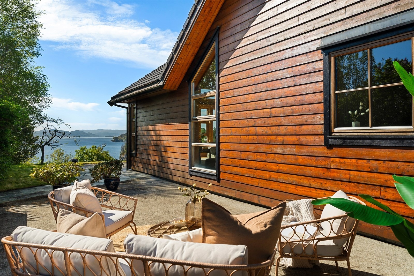 Utearealet er godt utnyttet, hvor en enkelt kan møblere i flere soner. Galleribilde