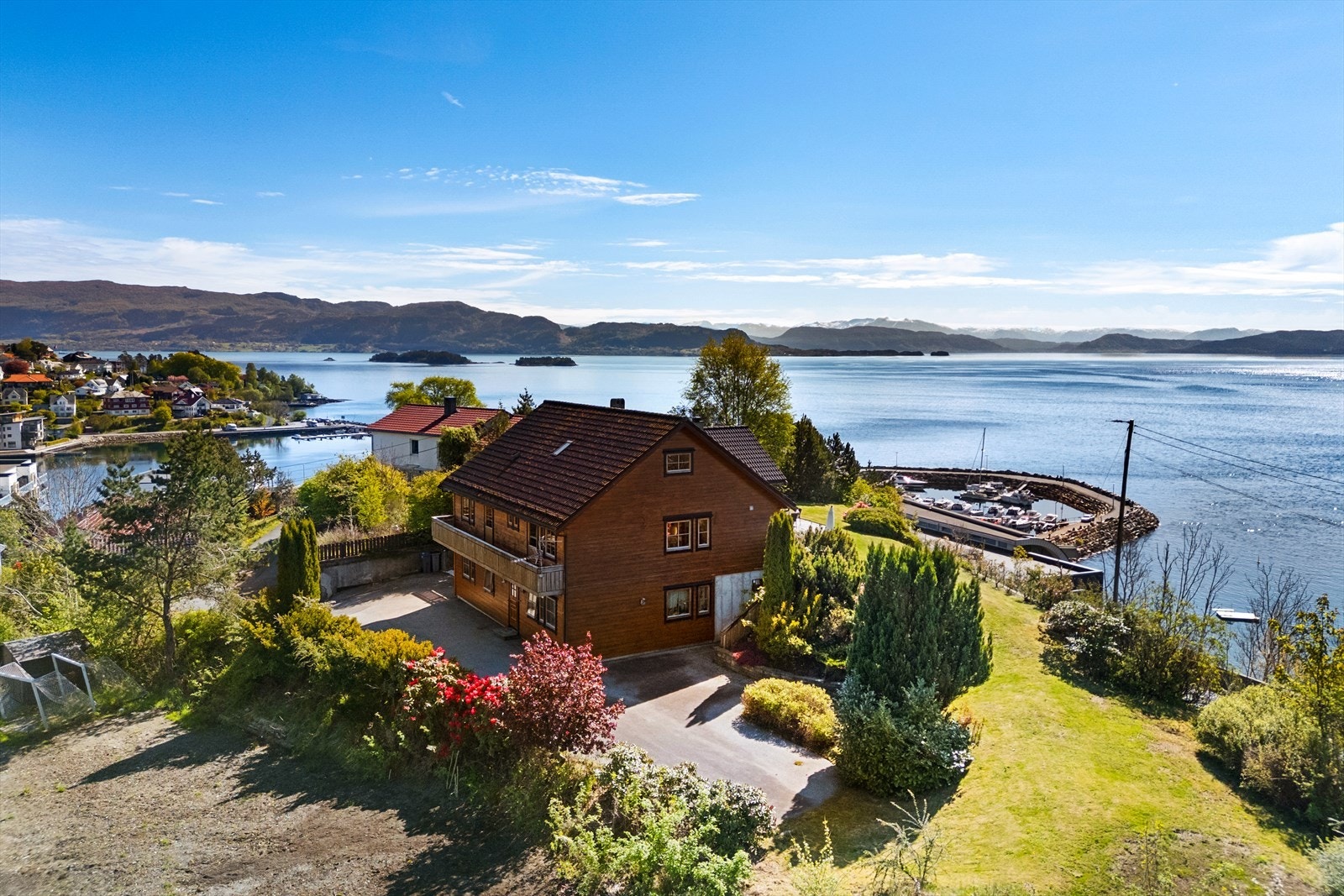 Videre kan du ta deg til Lagunen på ca. 15 min, og Bergen sentrum på rundt 25 min. Galleribilde