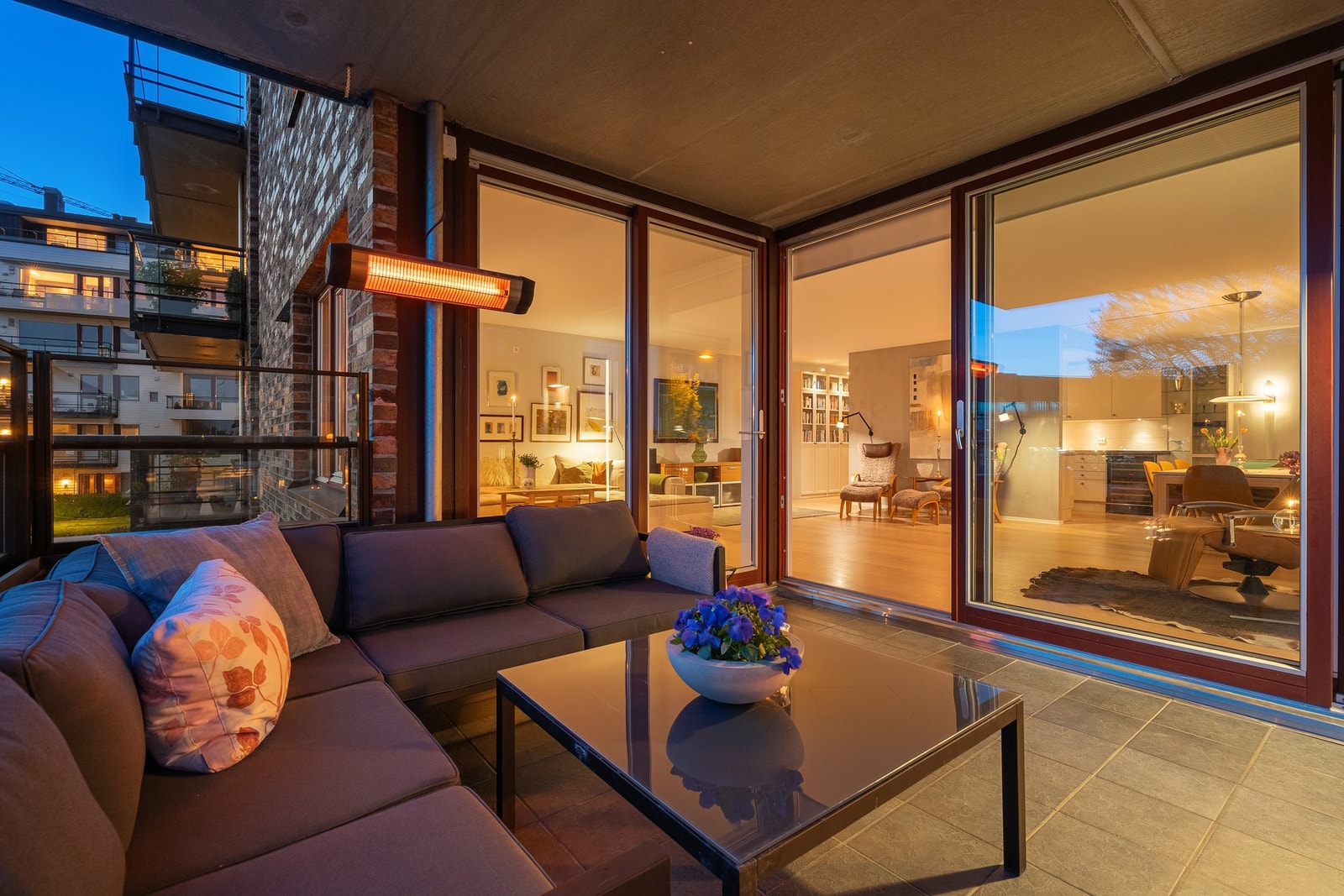 Det er fint både ute og inne Galleribilde