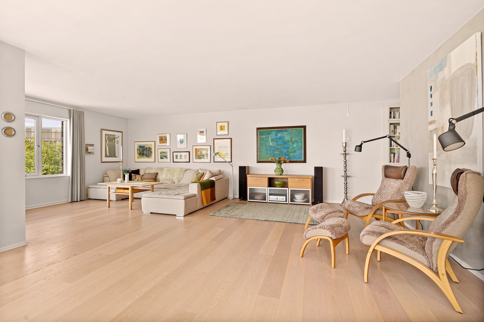 God veggplass i stuen Galleribilde