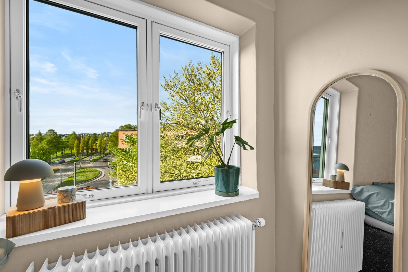 Plass til liten kontorløsning med flott utsikt Galleribilde