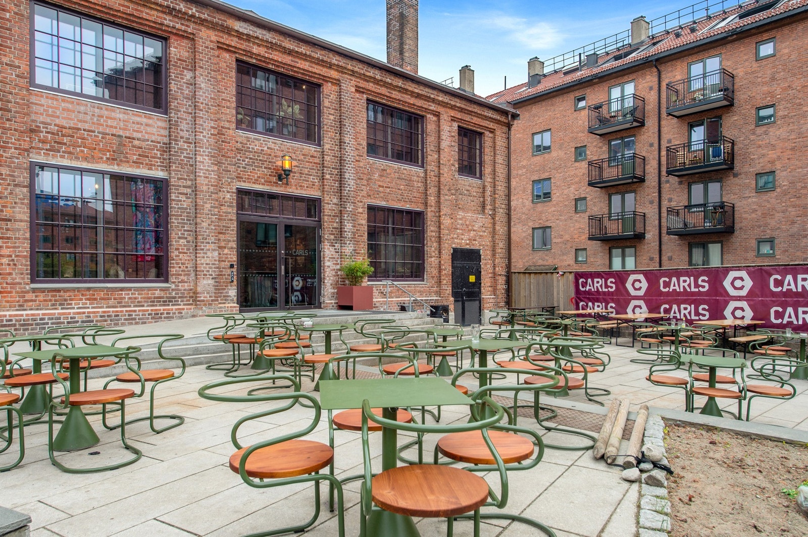 Carls på Carl Berner er en trikk unna Galleribilde