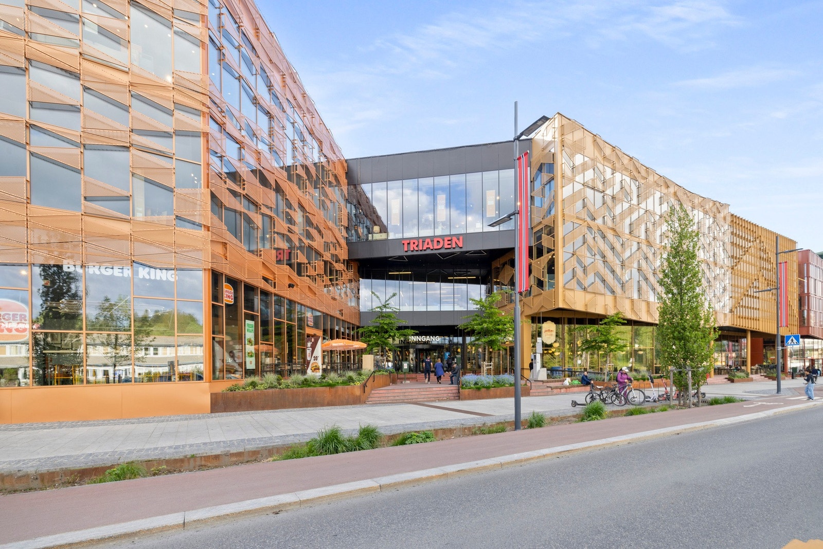 Bo med Triaden som nærmeste nabo Galleribilde