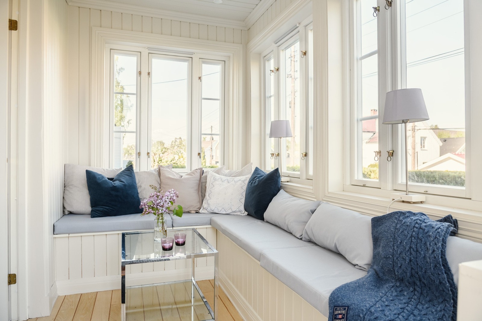 Innbygd veranda med utgang til hage. Galleribilde