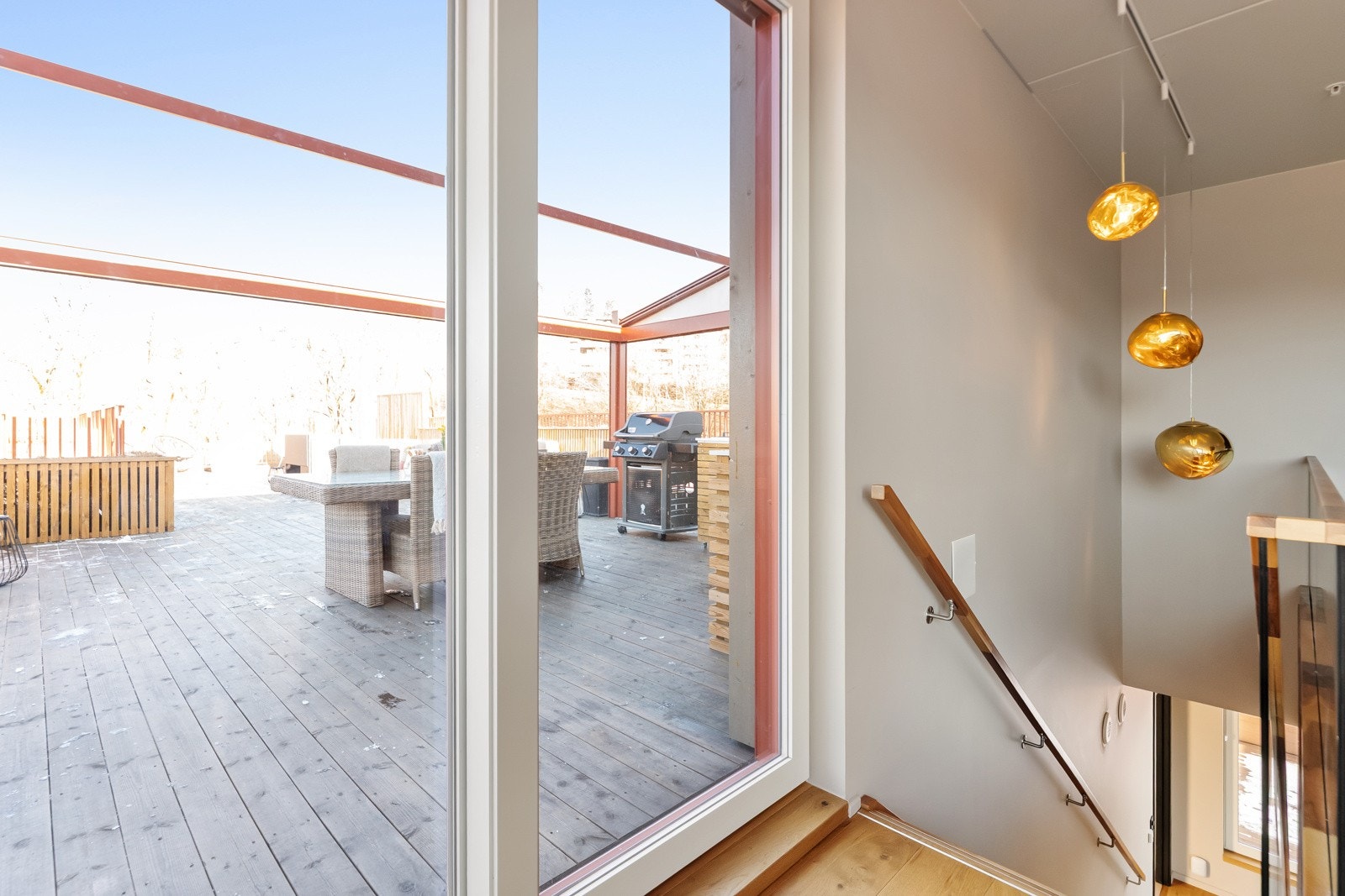 Herfra er det utgang til den fantastiske takterrassen, det naturlige stedet å tilbringe sommerdagene. Galleribilde