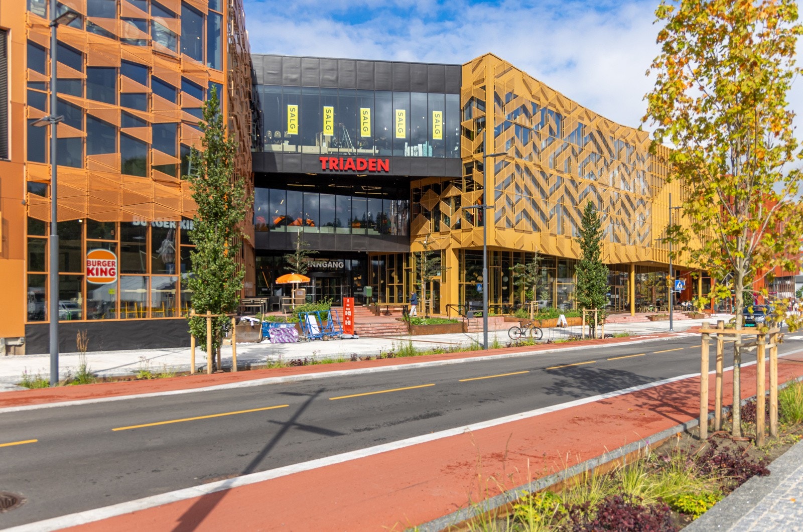 5 minutters kjøring til nye Triaden kjøpesenter. Galleribilde