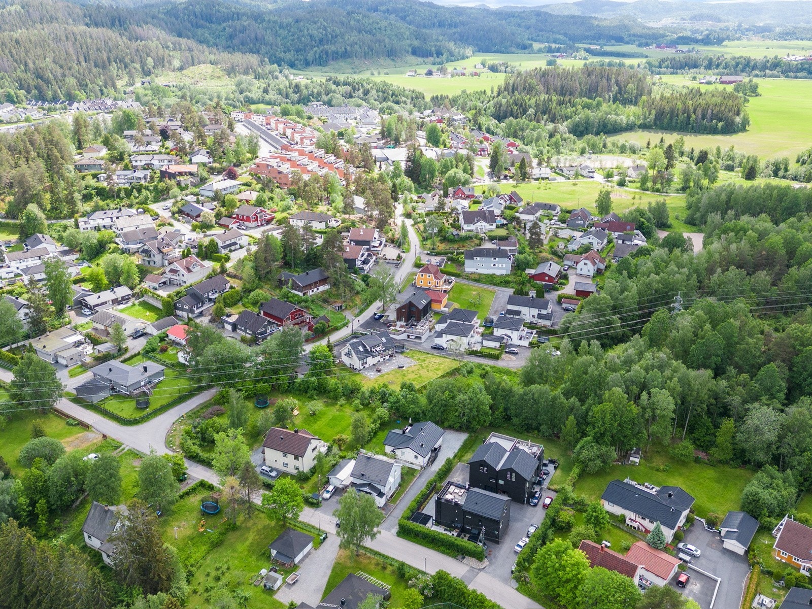 Kurland er for mange en godt skjult perle av et boligområde for familier med både små og store barn. Galleribilde