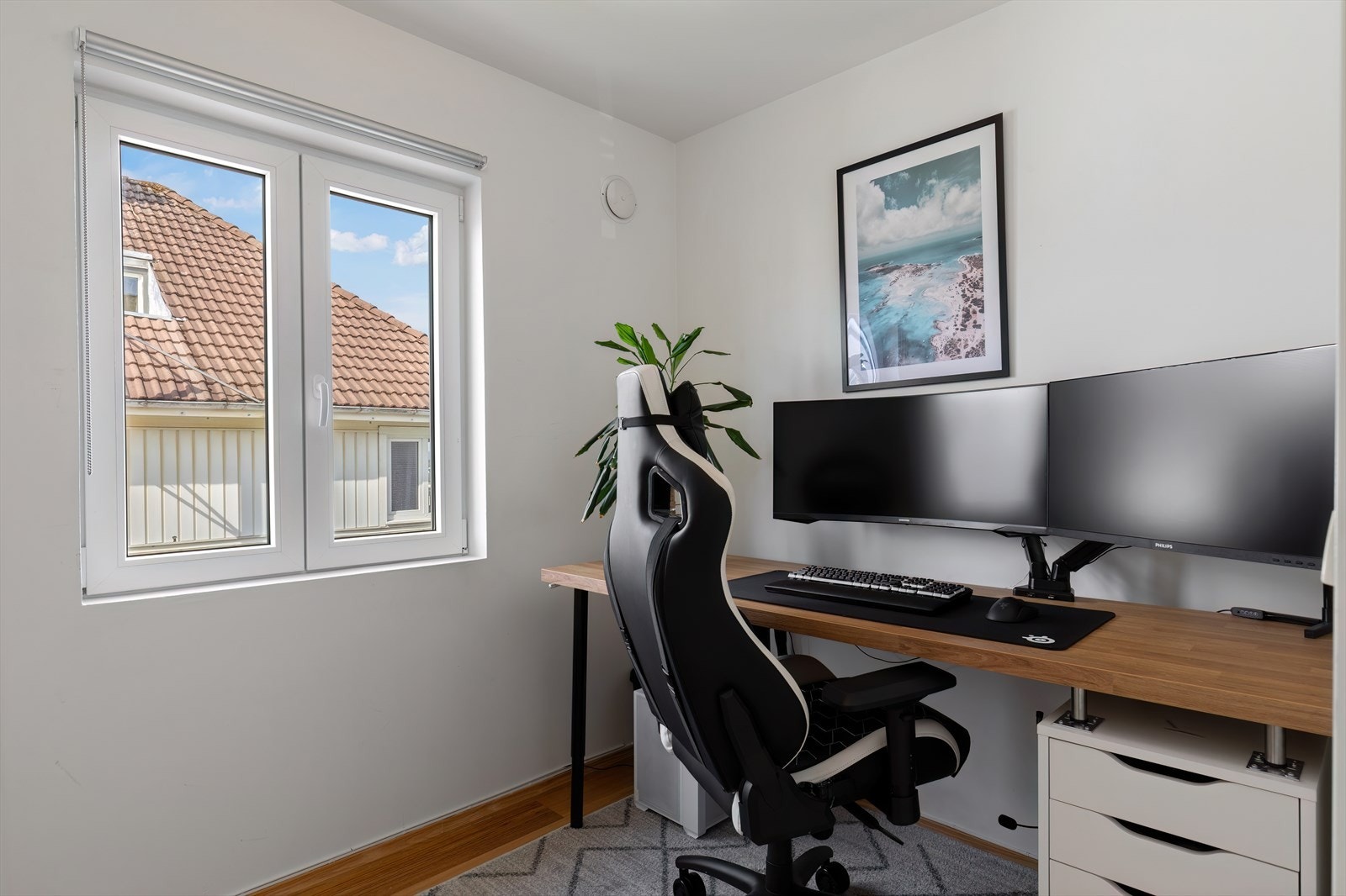 Soverom - innredet til kontor Galleribilde