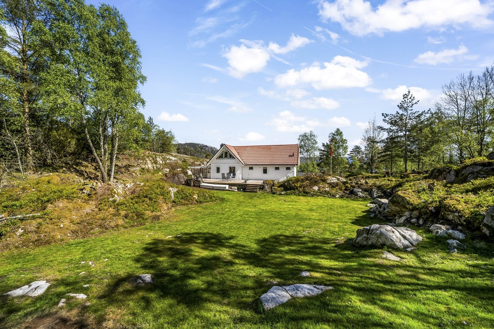 Flott uteområde på baksiden. Her kan man virkelig kose seg! Galleribilde