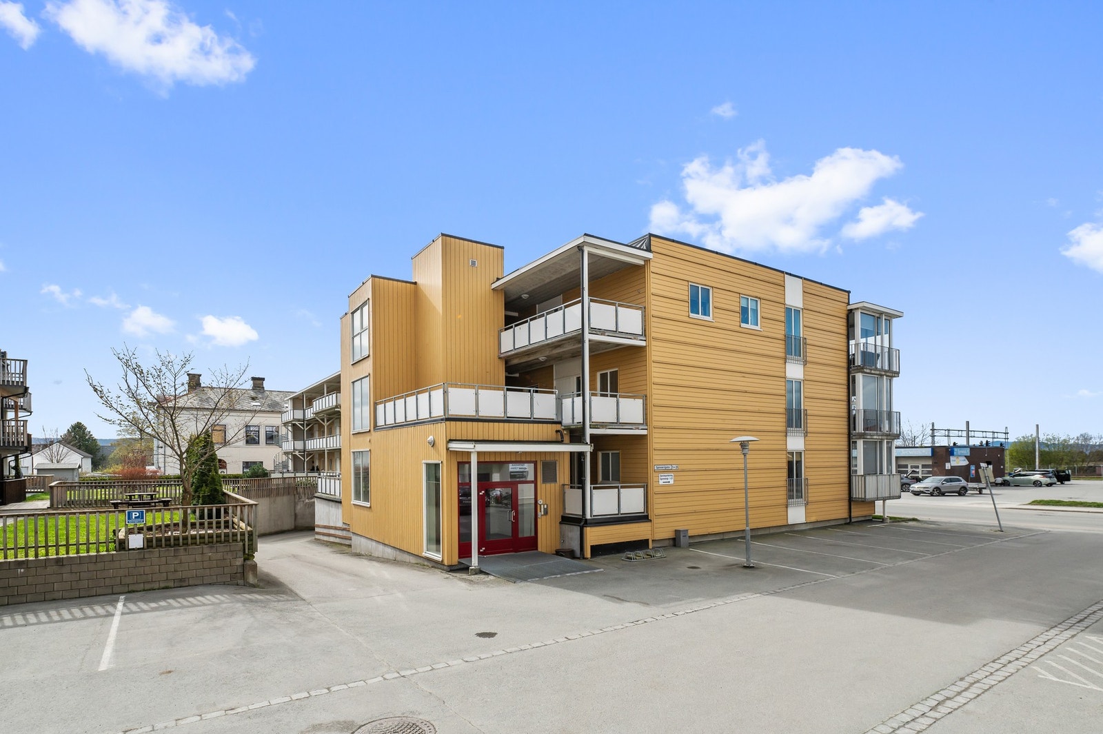 Leiligheten har en meget sentral beliggenhet i Stjørdal sentrum. Galleribilde