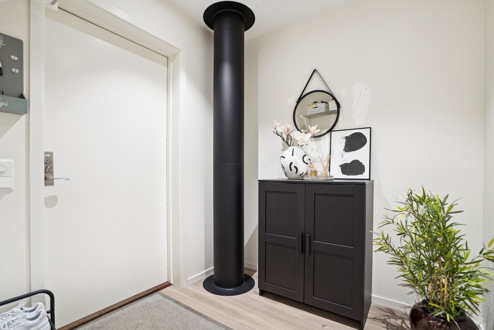 Entré. Galleribilde