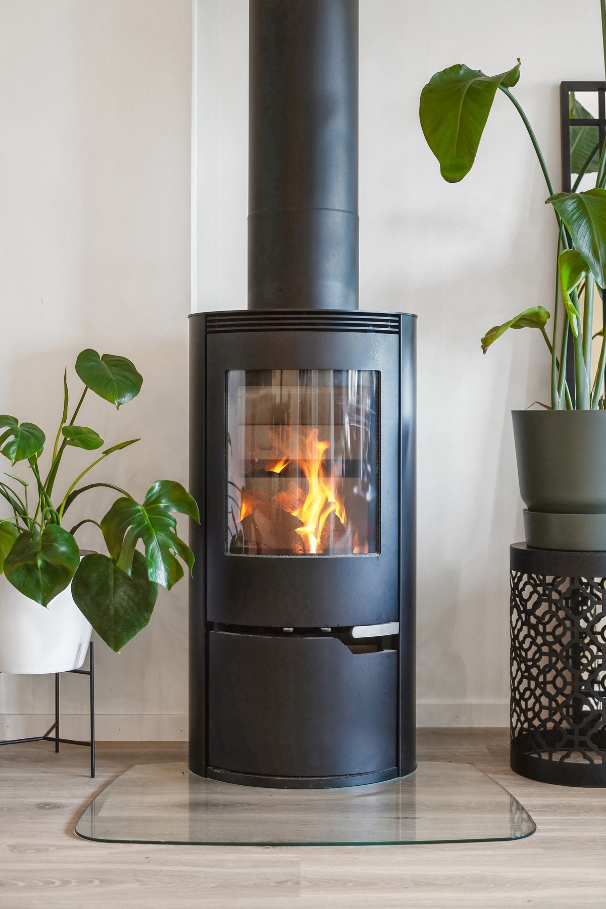 Oppvarming med vedovn og panelovner. Galleribilde