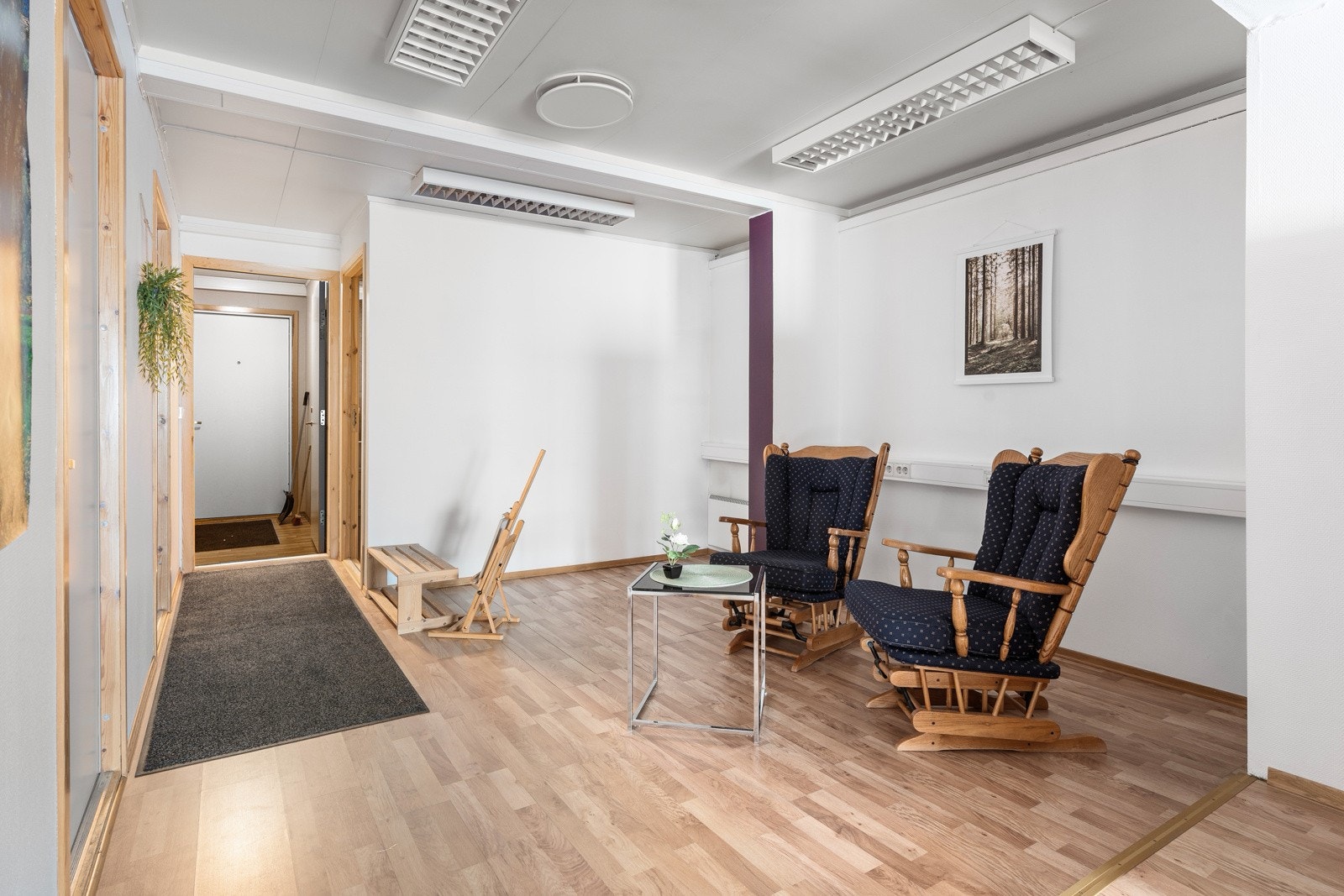 Boligen fordeler seg på 2 plan. Galleribilde