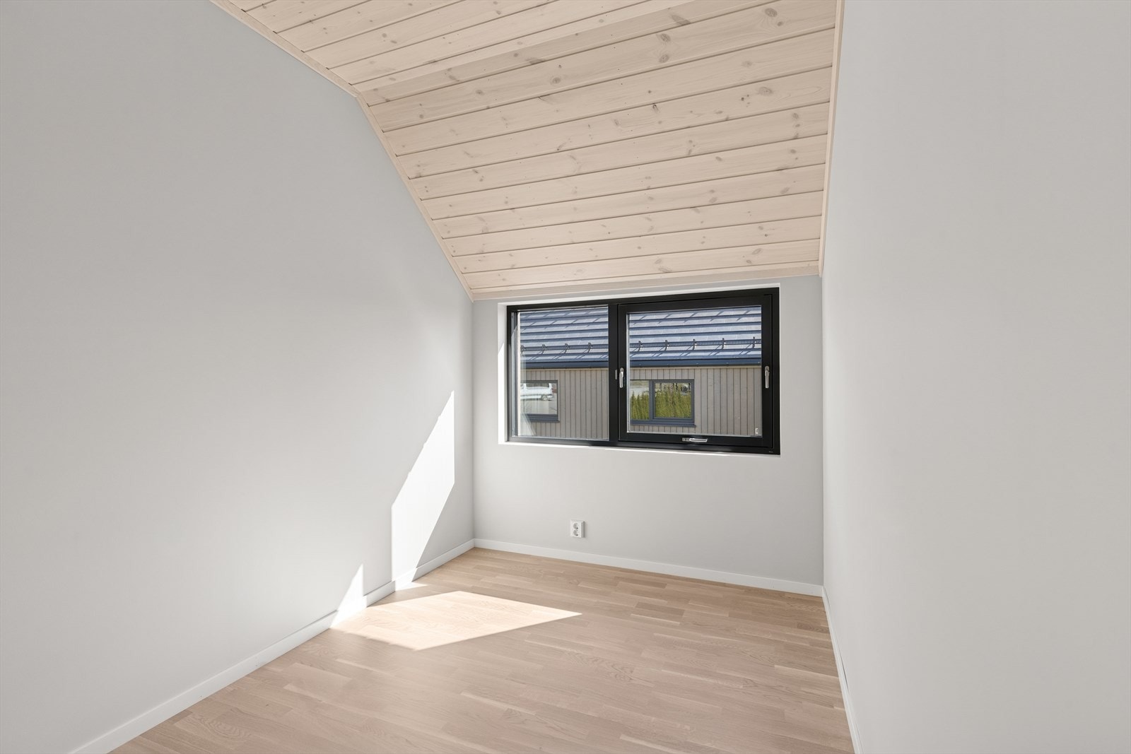 Rommene fungerer utmerket som barnerom, kontor eller gjesterom. Galleribilde