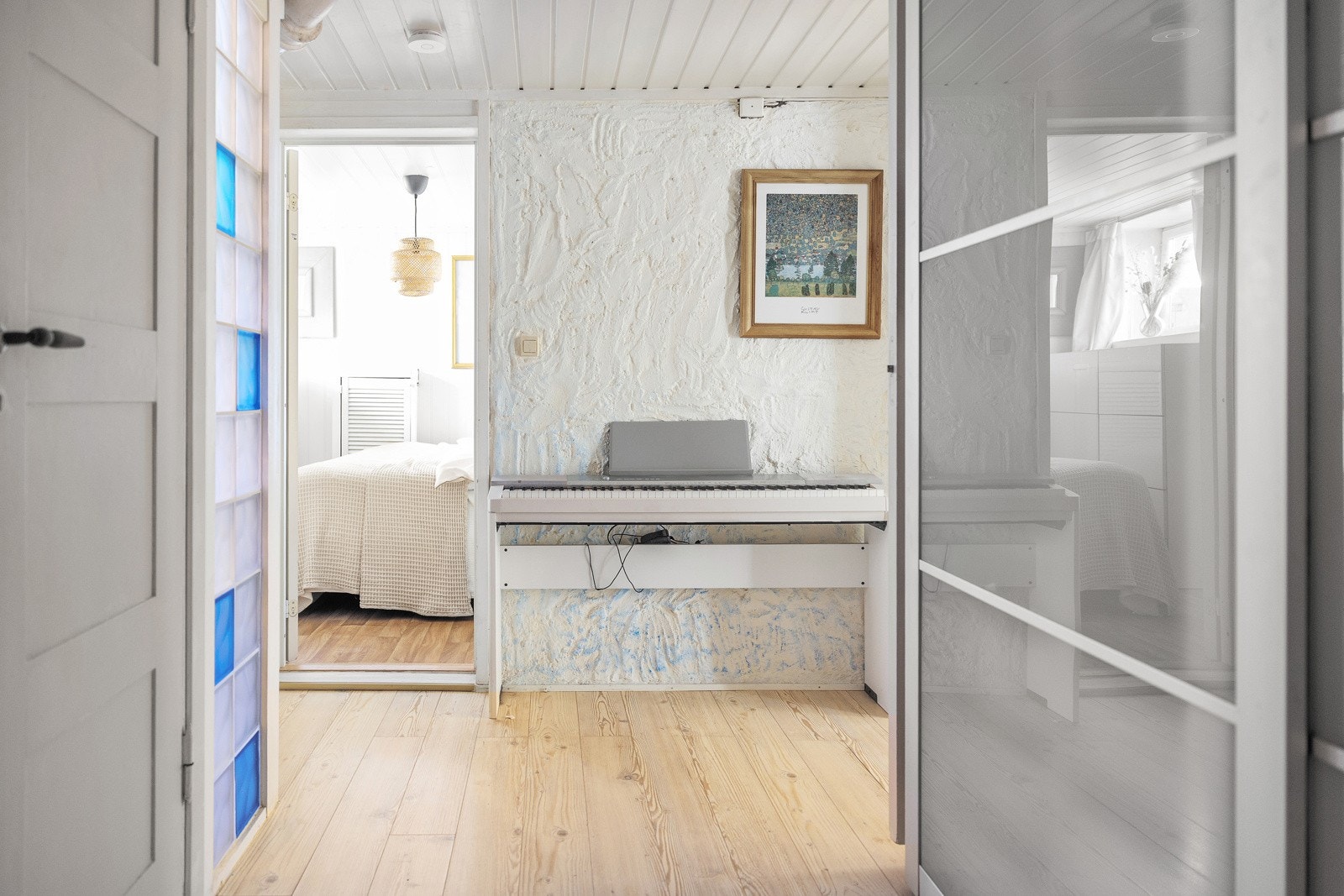 For den musikalske blir dette kanskje den naturlige plassen for keyboardet. Galleribilde