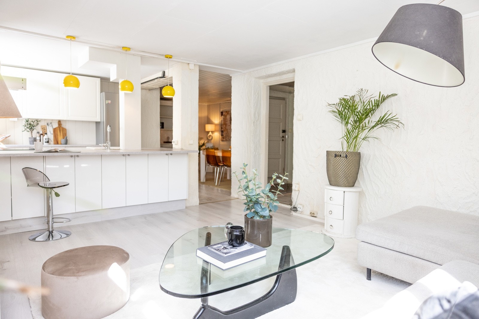 Man kan enkelt snakke med kokken selvom man sitter godt plassert i sofaen. Galleribilde