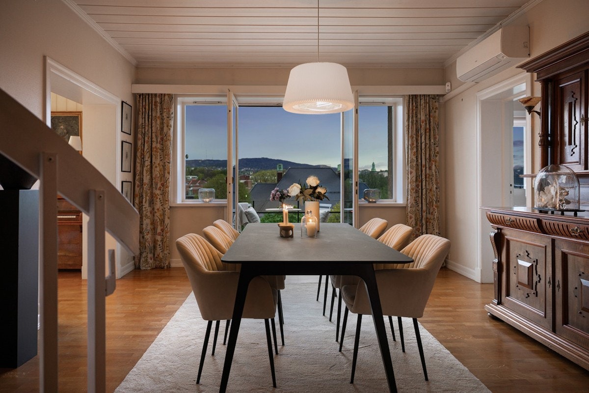 Kveldssteming i spisestuen Galleribilde