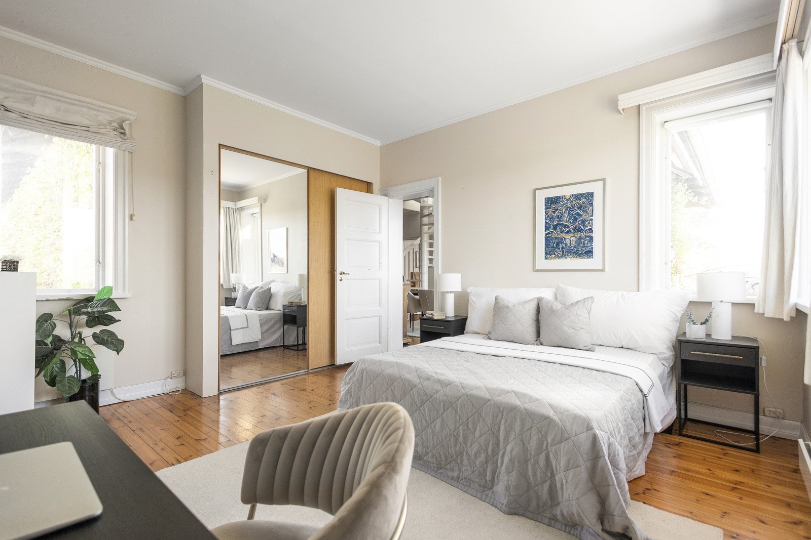 Med vinduer på 3 sider har man så mye lys som man selv ønsker! Galleribilde